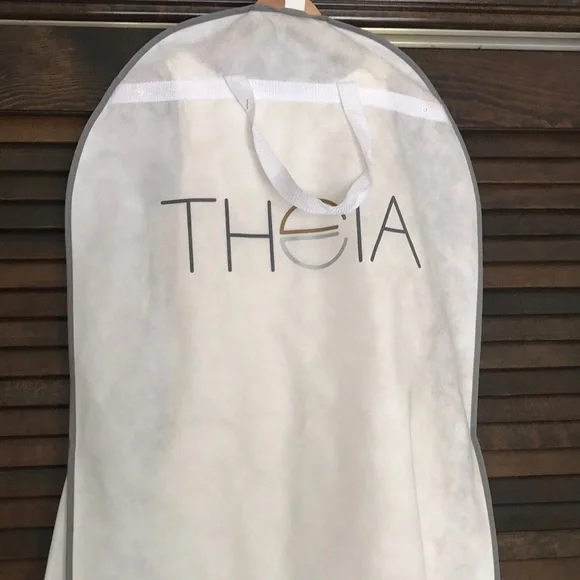 Theia Devon wedding dress - Picture 4 of 12